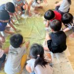 Title: 氷色遊び（竹とんぼ組） | Press-560 | Image No.23 | 社会福祉法人ひだまり会  かざぐるま保育園 | 福岡県行橋市