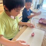 Title: 氷色遊び（竹とんぼ組） | Press-560 | Image No.13 | 社会福祉法人ひだまり会  かざぐるま保育園 | 福岡県行橋市