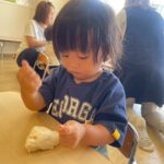 Title: 小麦粉粘土あそび（紙風船組） | Press-561 | Image No.28 | 社会福祉法人ひだまり会  かざぐるま保育園 | 福岡県行橋市
