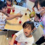 Title: 色水あそび（竹とんぼ組） | Press-562 | Image No.33 | 社会福祉法人ひだまり会  かざぐるま保育園 | 福岡県行橋市