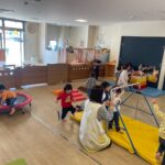 Title: 運動あそび(紙風船組) | Press-607 | Image No.50 | 社会福祉法人ひだまり会 かざぐるま保育園 | 福岡県行橋市